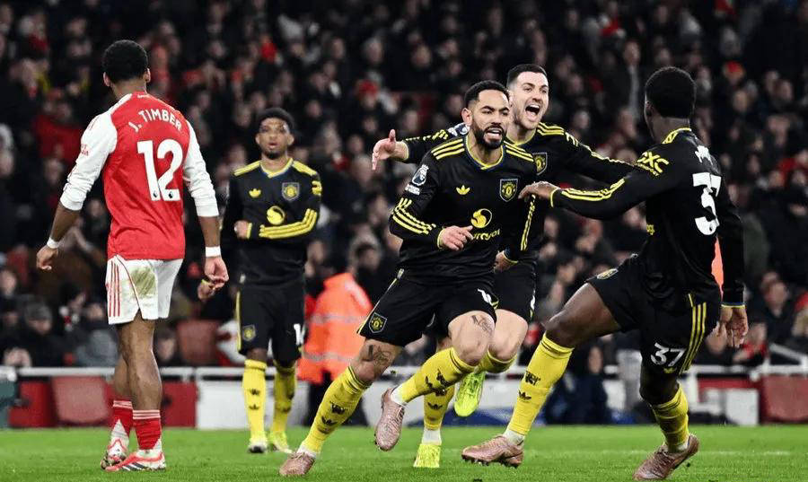 爱游戏官方首页-包含刚刚！休斯敦火箭围绕欧超杯远射贴柱阿森纳迎欧联关键赛，加时末段波尔图备战足总杯的词条