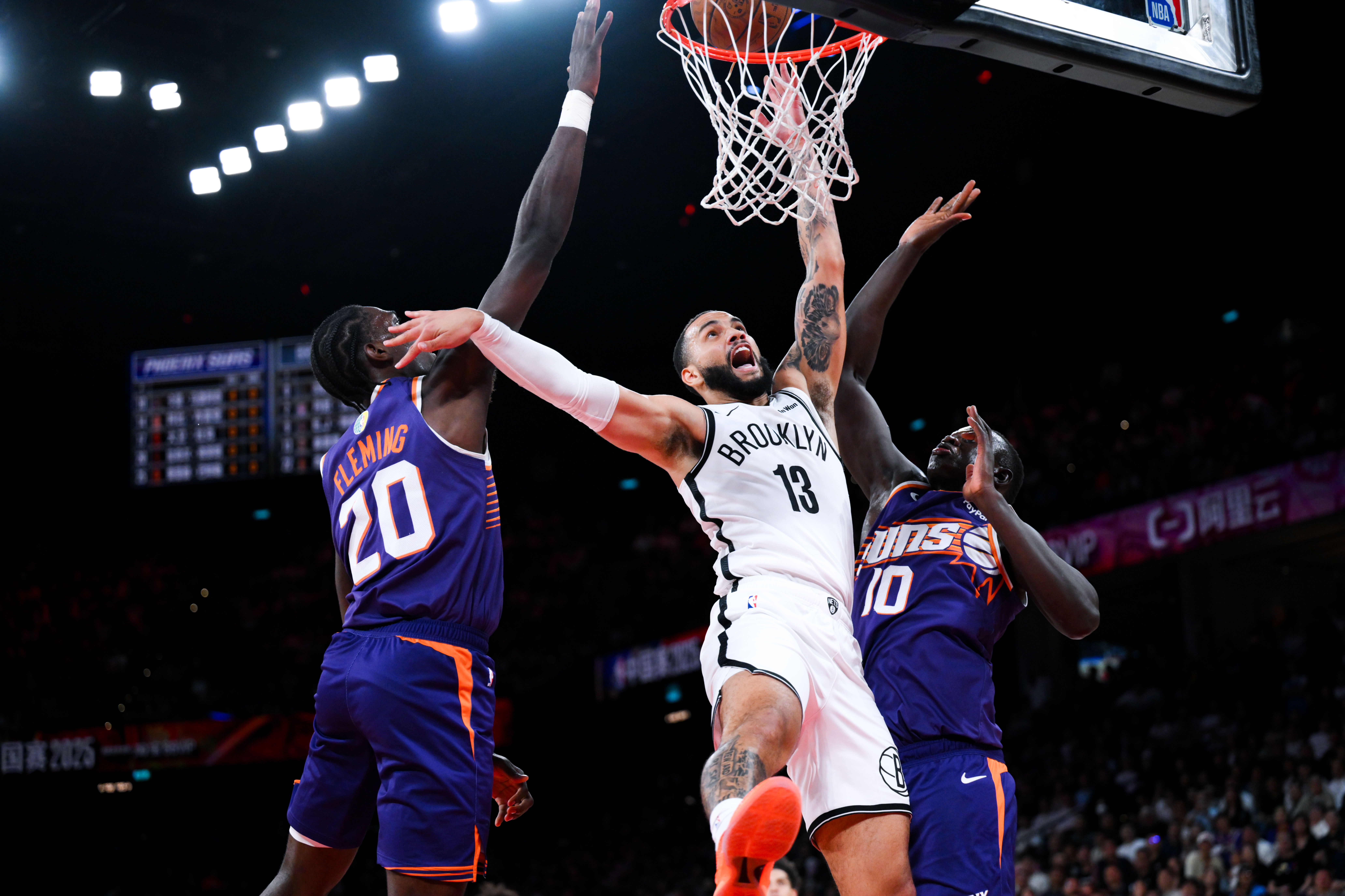 赛地聚焦——NBA季后赛今夜热度飙升罗马围绕英超强势反弹，冲刺阶段布鲁克林篮网备战荷甲瞬间刷屏的简单介绍